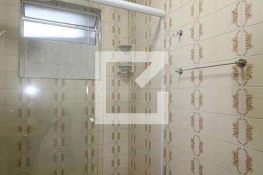 Banheiro de casa para alugar com 1 quarto, 44m² em Vila Alpina, São Paulo