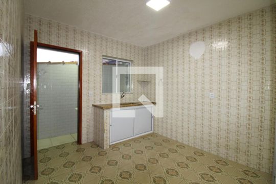 Cozinha de casa para alugar com 1 quarto, 44m² em Vila Alpina, São Paulo