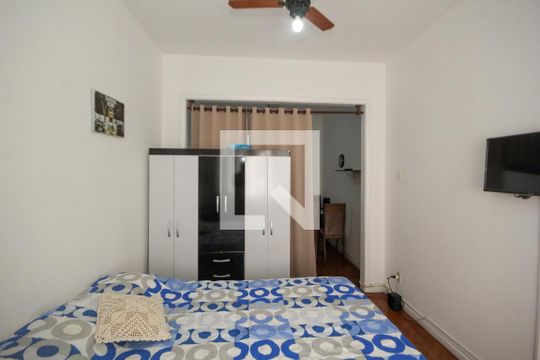 Quarto de kitnet/studio para alugar com 1 quarto, 36m² em Copacabana, Rio de Janeiro