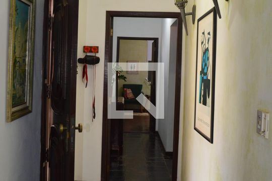 Corredor de casa à venda com 3 quartos, 258m² em Parque Alto Taquaral, Campinas