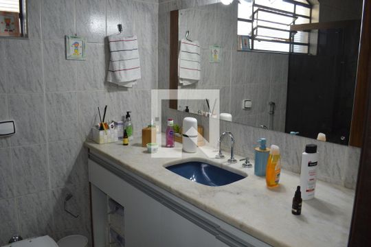 Banheiro Suíte  de casa à venda com 3 quartos, 258m² em Parque Alto Taquaral, Campinas