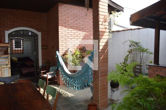 Casa à venda com 3 quartos, 258m² em Parque Alto Taquaral, Campinas