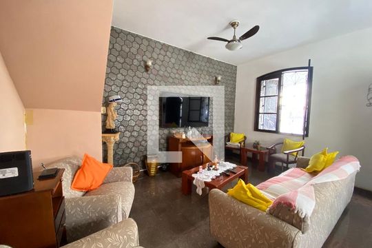 Casa à venda com 4 quartos, 1250m² em Engenho de Dentro, Rio de Janeiro