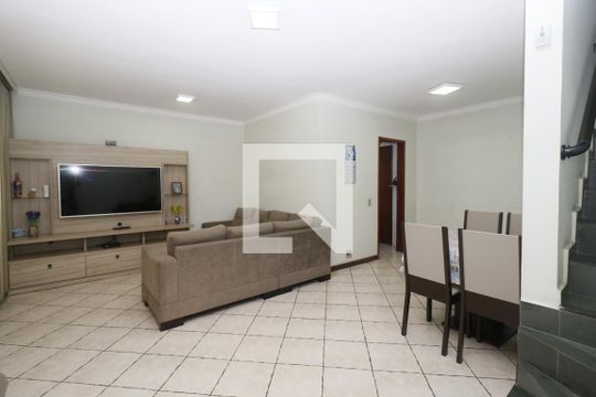 Casa à venda com 3 quartos, 104m² em Jabaquara, São Paulo