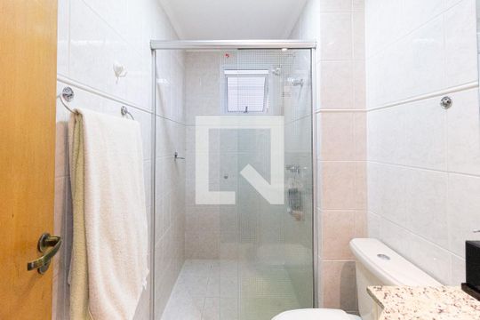 Banheiro de apartamento para alugar com 2 quartos, 82m² em Centro, Osasco