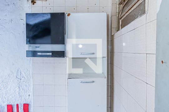 Área de serviço de casa para alugar com 2 quartos, 65m² em Jardim Mangalot, São Paulo