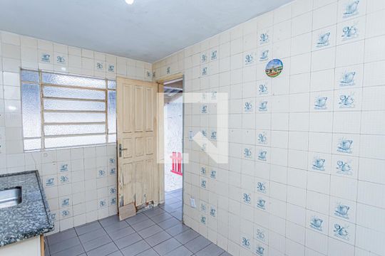 Cozinha de casa para alugar com 2 quartos, 65m² em Jardim Mangalot, São Paulo