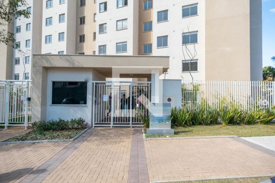 Fachada de apartamento à venda com 2 quartos, 32m² em Piqueri, São Paulo