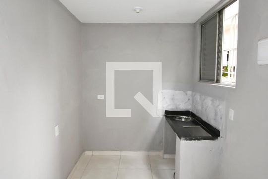 Cozinha de casa para alugar com 1 quarto, 20m² em Vila Guilherme, São Paulo