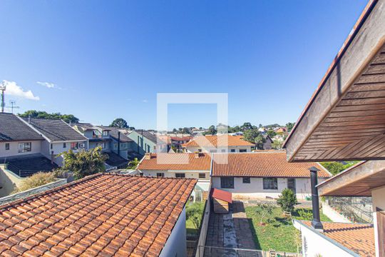 Vista de casa à venda com 5 quartos, 347m² em Boa Vista, Curitiba