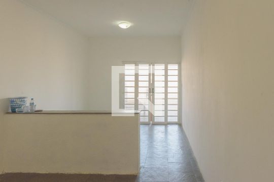 Casa à venda com 4 quartos, 250m² em Vila Georgina, Campinas