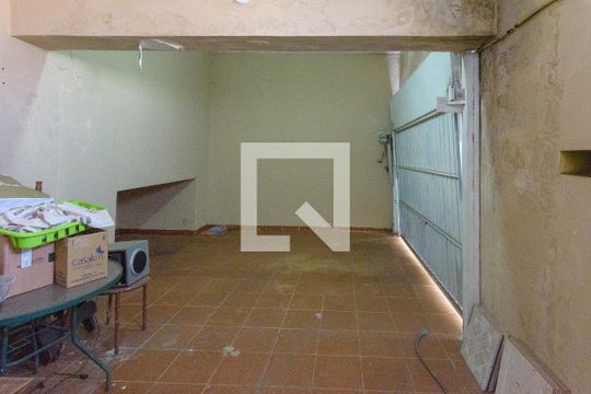 Garagem de casa à venda com 4 quartos, 250m² em Vila Georgina, Campinas