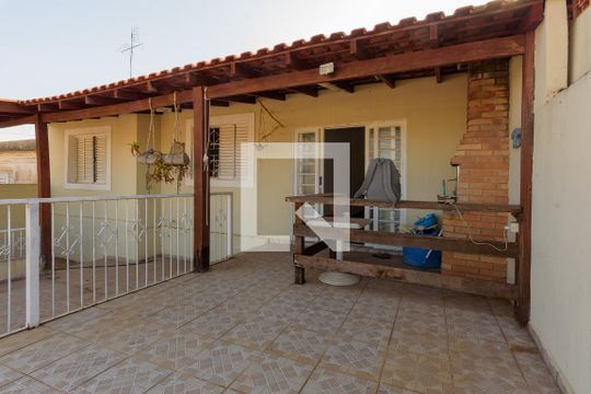 Churrasqueira de casa à venda com 4 quartos, 250m² em Vila Georgina, Campinas