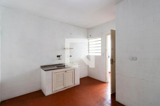 Cozinha de apartamento para alugar com 2 quartos, 100m² em Vila Firmiano Pinto, São Paulo