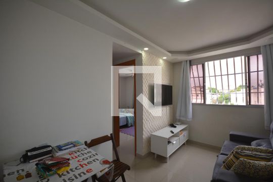 Sala de apartamento à venda com 2 quartos, 50m² em Parada de Lucas, Rio de Janeiro
