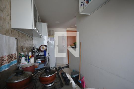 Cozinha de apartamento à venda com 2 quartos, 50m² em Parada de Lucas, Rio de Janeiro