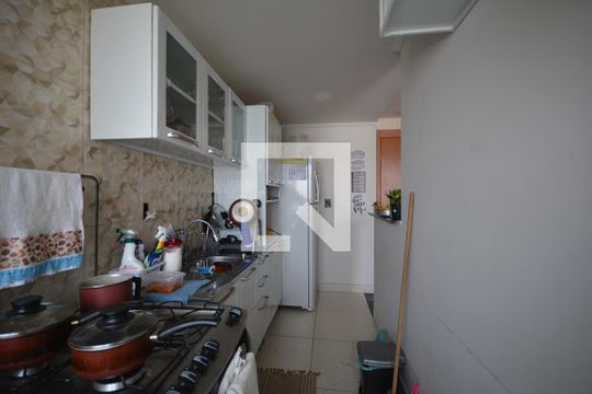 Cozinha de apartamento à venda com 2 quartos, 50m² em Parada de Lucas, Rio de Janeiro