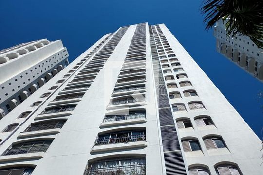 Fachada do Prédio de apartamento para alugar com 4 quartos, 242m² em Vila Morumbi, São Paulo