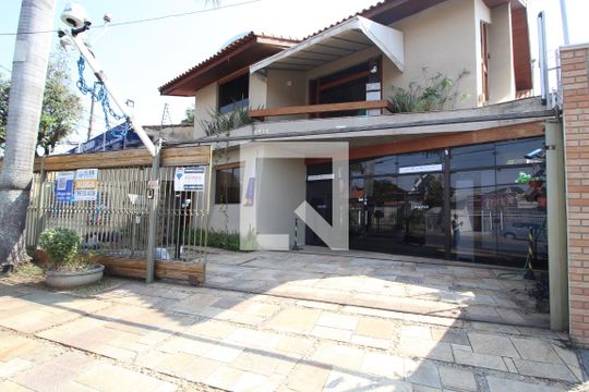 Fachada de casa para alugar com 4 quartos, 341m² em Jardim Santa Rosália, Sorocaba