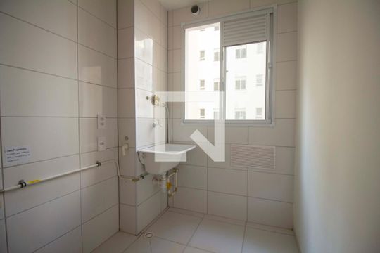 Área de Serviço de apartamento para alugar com 2 quartos, 47m² em Vila Plana, São Paulo