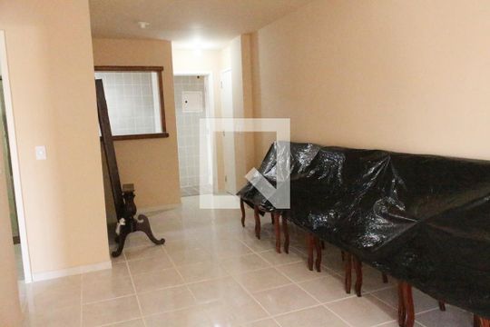 Sala de apartamento para alugar com 3 quartos, 80m² em R. Bandeirantes, Rio de Janeiro