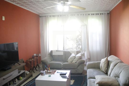 Casa à venda com 3 quartos, 304m² em Santa Maria, Santo André