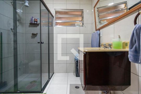 Banheiro de casa à venda com 3 quartos, 250m² em Vila Prado, São Paulo