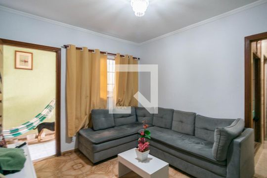 Sala de casa à venda com 3 quartos, 250m² em Vila Prado, São Paulo