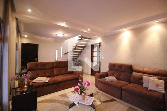 Sala de casa à venda com 4 quartos, 210m² em Jardim Santo Elias, São Paulo