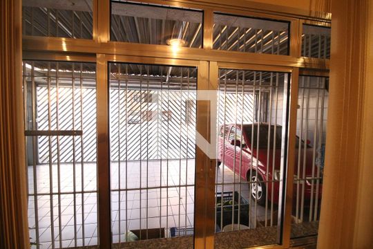 Sala de casa à venda com 4 quartos, 210m² em Jardim Santo Elias, São Paulo