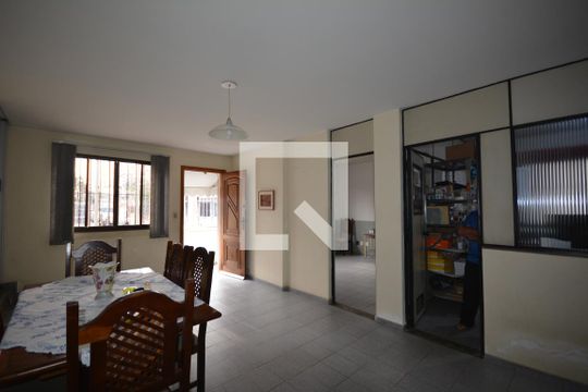 Cozinha de casa à venda com 6 quartos, 650m² em Vila da Penha, Rio de Janeiro