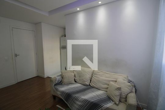 Sala de apartamento à venda com 2 quartos, 44m² em Usina Piratininga, São Paulo