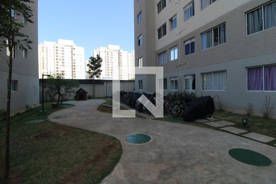 Bicicletário de apartamento à venda com 2 quartos, 44m² em Usina Piratininga, São Paulo