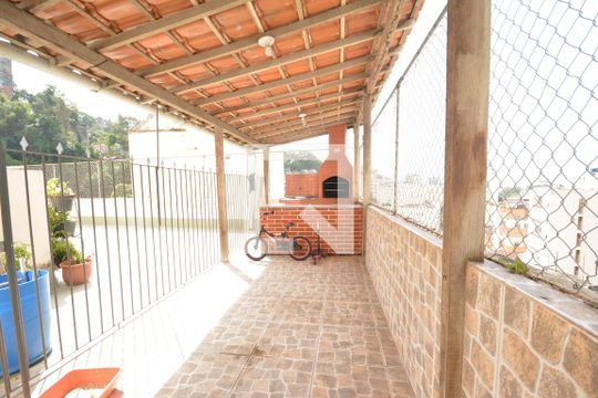 Salão de Festa com churrasqueira de kitnet/studio para alugar com 1 quarto, 20m² em Santa Teresa, Rio de Janeiro