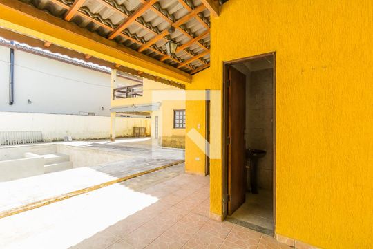 Área comum - Churrasqueira de casa de condomínio para alugar com 3 quartos, 280m² em Aruã, Mogi das Cruzes