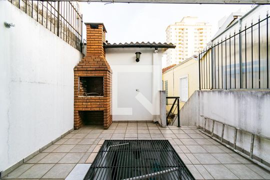 Churrasqueira de casa para alugar com 4 quartos, 200m² em Vila Clementino, São Paulo