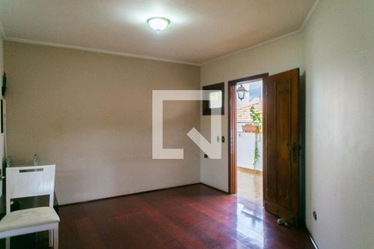 Sala de TV de casa para alugar com 5 quartos, 450m² em Penha de França, São Paulo