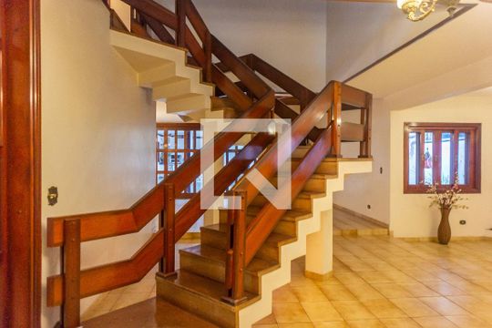 Casa para alugar com 5 quartos, 450m² em Penha de França, São Paulo