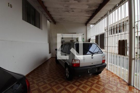 Garagem de casa para alugar com 3 quartos, 130m² em Vila Antonieta, São Paulo