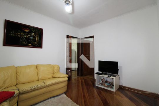 Sala de casa para alugar com 3 quartos, 130m² em Vila Antonieta, São Paulo