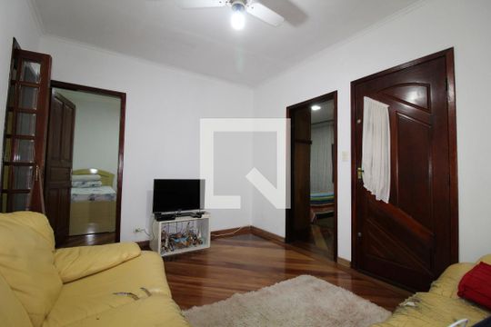 Sala de casa para alugar com 3 quartos, 130m² em Vila Antonieta, São Paulo