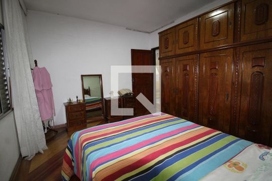 Quarto 1 de casa para alugar com 3 quartos, 130m² em Vila Antonieta, São Paulo