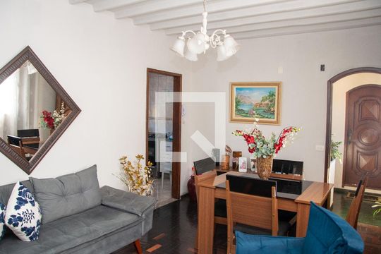 Sala de apartamento para alugar com 3 quartos, 85m² em Jardim Riacho das Pedras, Contagem