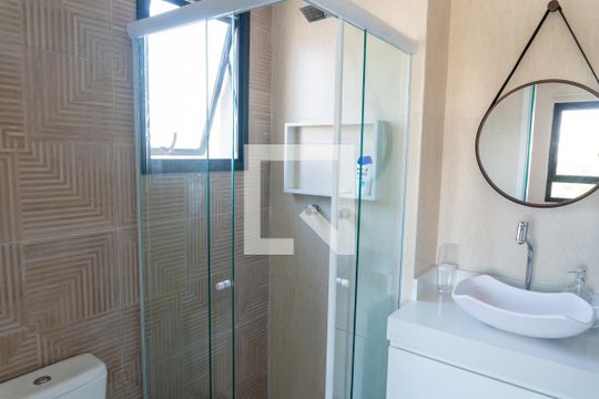 Suíte banheiro  de kitnet/studio para alugar com 1 quarto, 27m² em Mirandópolis, São Paulo