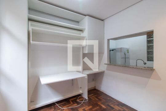 Sala/Quarto de kitnet/studio à venda com 1 quarto, 26m² em Cidade Baixa, Porto Alegre