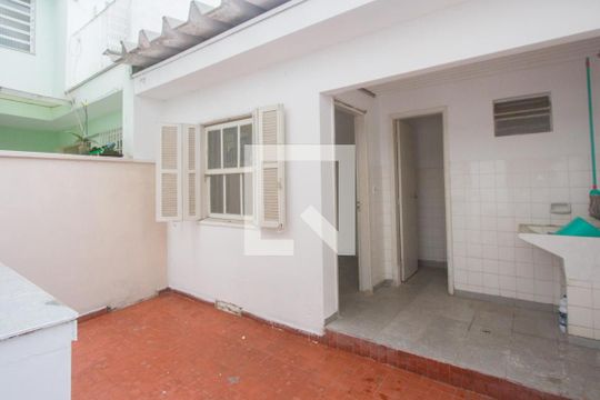 Quintal de casa à venda com 3 quartos, 245m² em Vila Sao Francisco (zona Sul), São Paulo