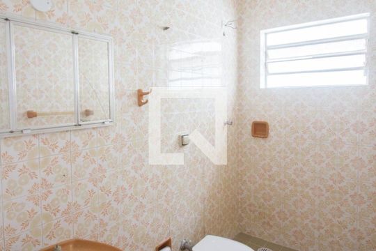 Banheiro Suíte de casa à venda com 3 quartos, 245m² em Vila Sao Francisco (zona Sul), São Paulo