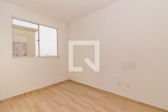 Dormitório de apartamento à venda com 2 quartos, 40m² em Cavalhada, Porto Alegre