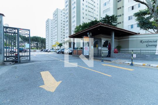 Fachada do Condomínio de apartamento para alugar com 3 quartos, 80m² em Socorro, São Paulo