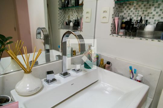 Banheiro da Suíte - Torneira de apartamento à venda com 3 quartos, 80m² em Chácara Inglesa, São Paulo
